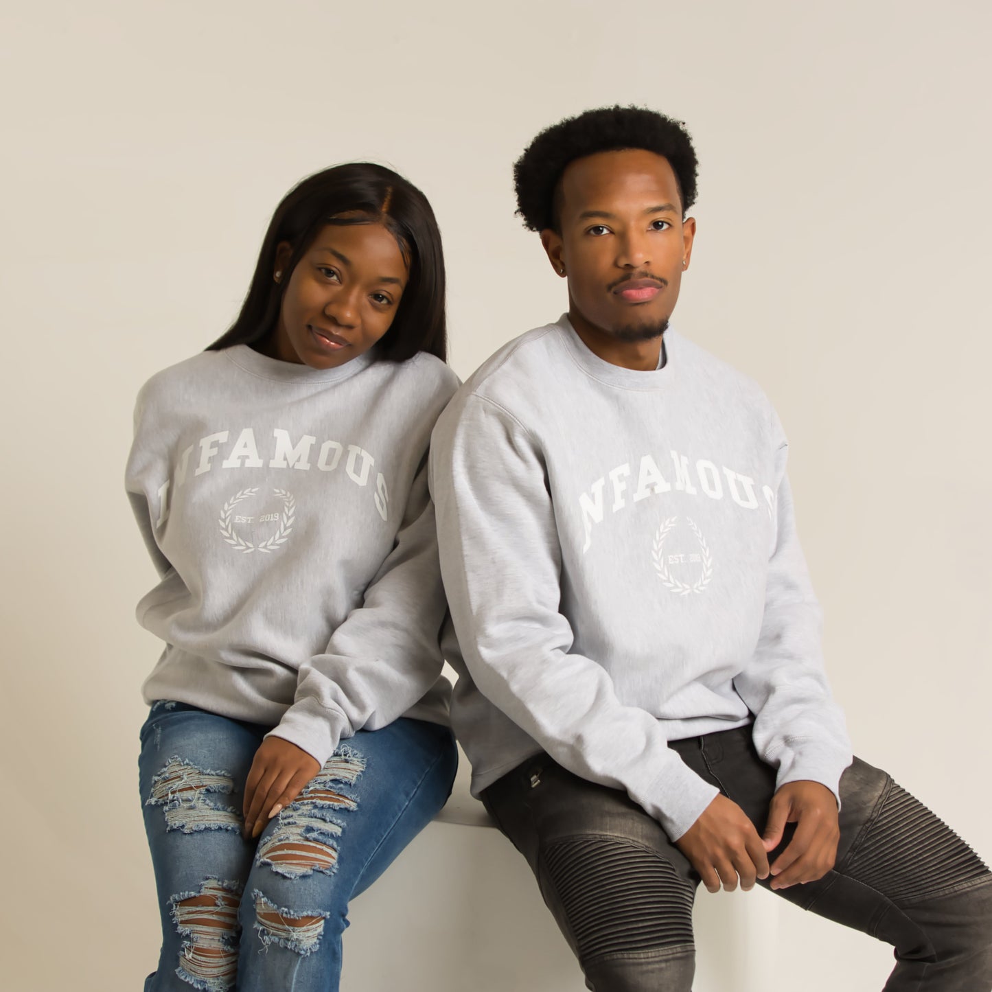 Collegiate Crewneck - Grey