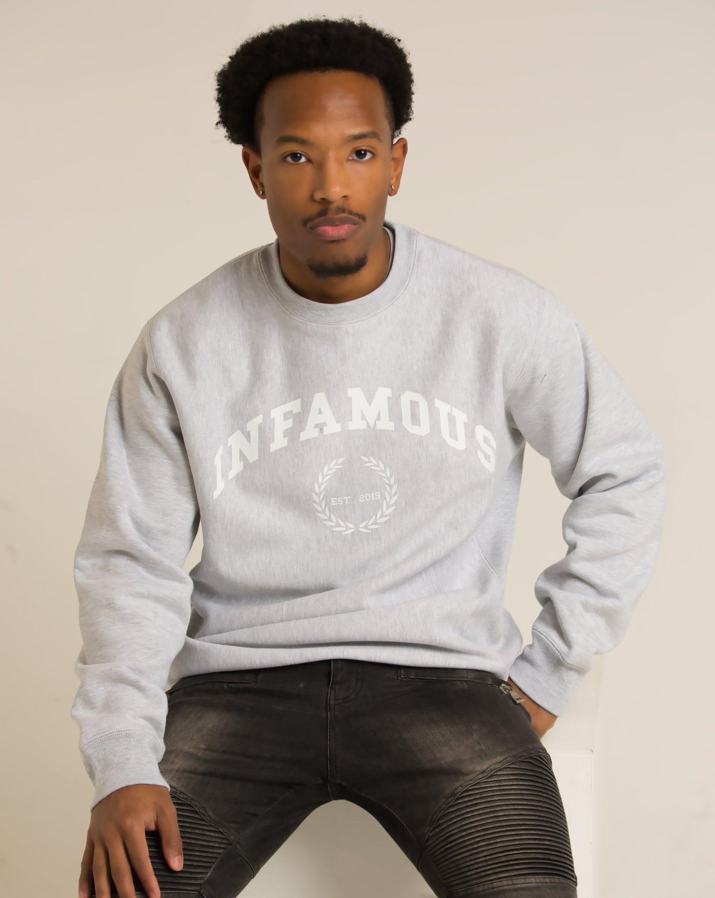Collegiate Crewneck - Grey