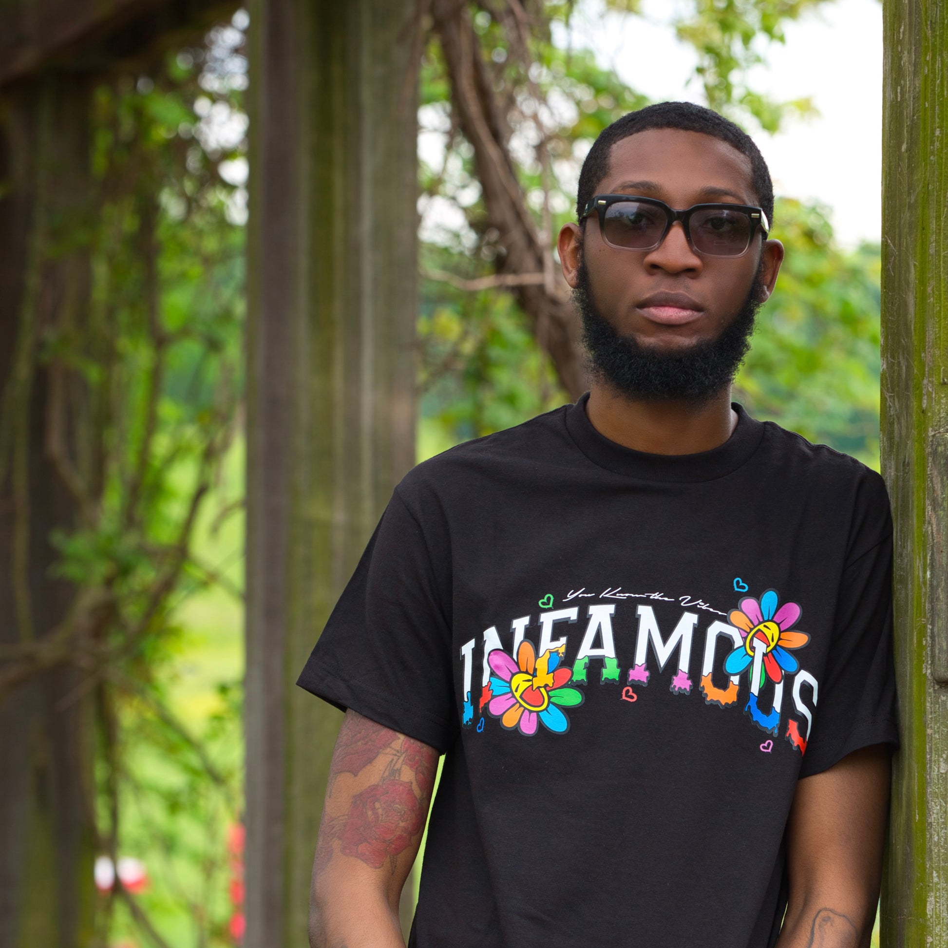 Vibezz Black Tee